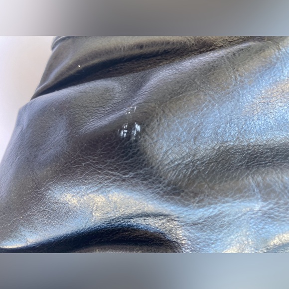 BADGLEY MISCHKA BLACK LEATHER BAG WITH SILVER AND GOLD TONED HARDWARE & BRANDING - Picture 16 of 16